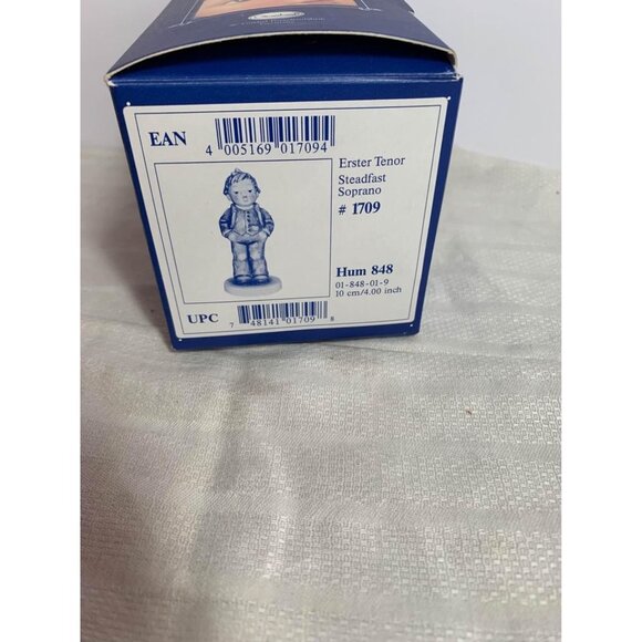 Hummel Goebel Steadfast Figure 848 with Box 4 inch tall - Picture 5 of 13